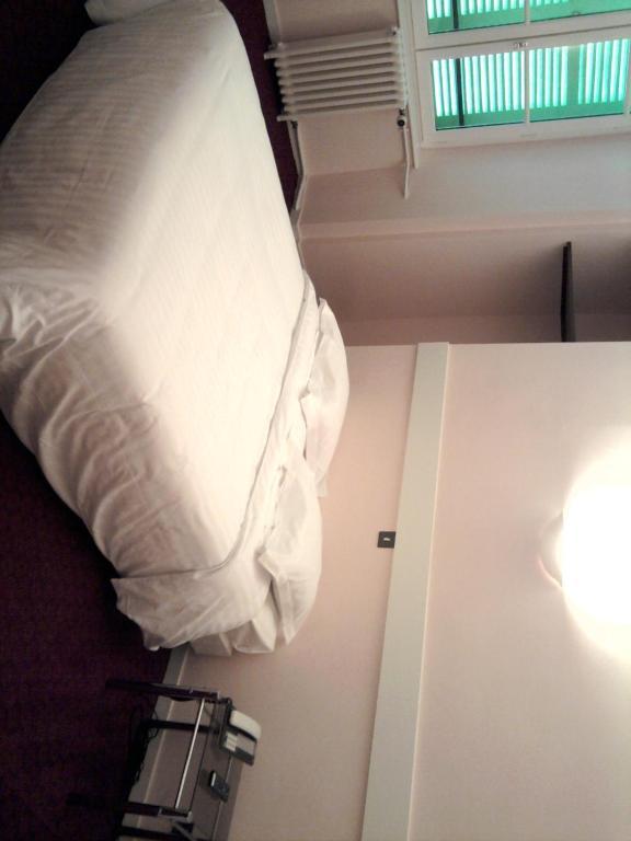 Le Central By Santat ! Bellac Quarto foto